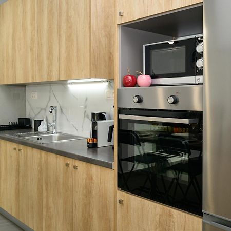 Modern Spacious Apartment กิสเซมอส ภายนอก รูปภาพ