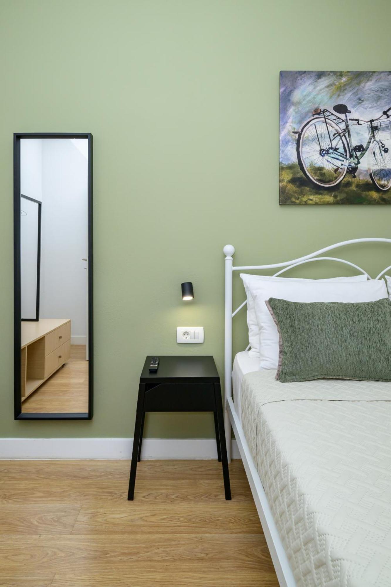 Modern Spacious Apartment กิสเซมอส ภายนอก รูปภาพ