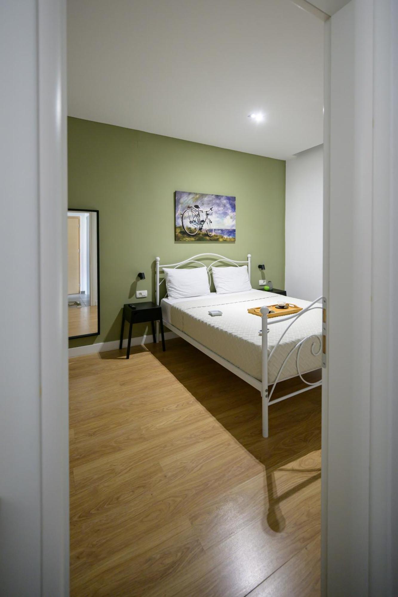 Modern Spacious Apartment กิสเซมอส ภายนอก รูปภาพ